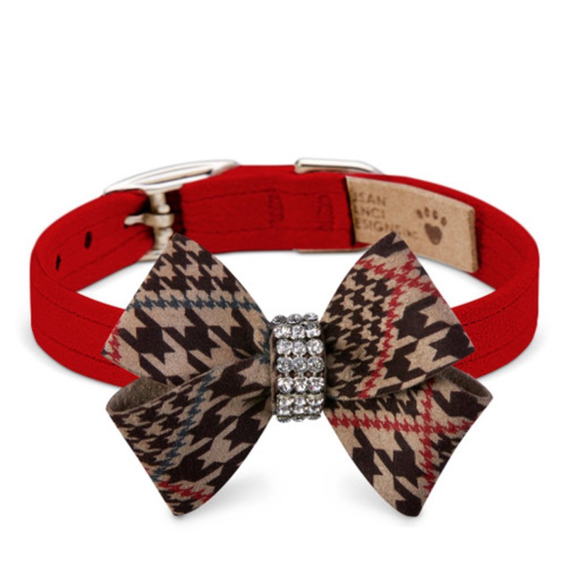 Chocolate Glen Houndstooth Nouveau Bow Collar – Red Usually ships in 2-3 weeks. In stock items will ship in 2-4 business days or with the balance of your order.
